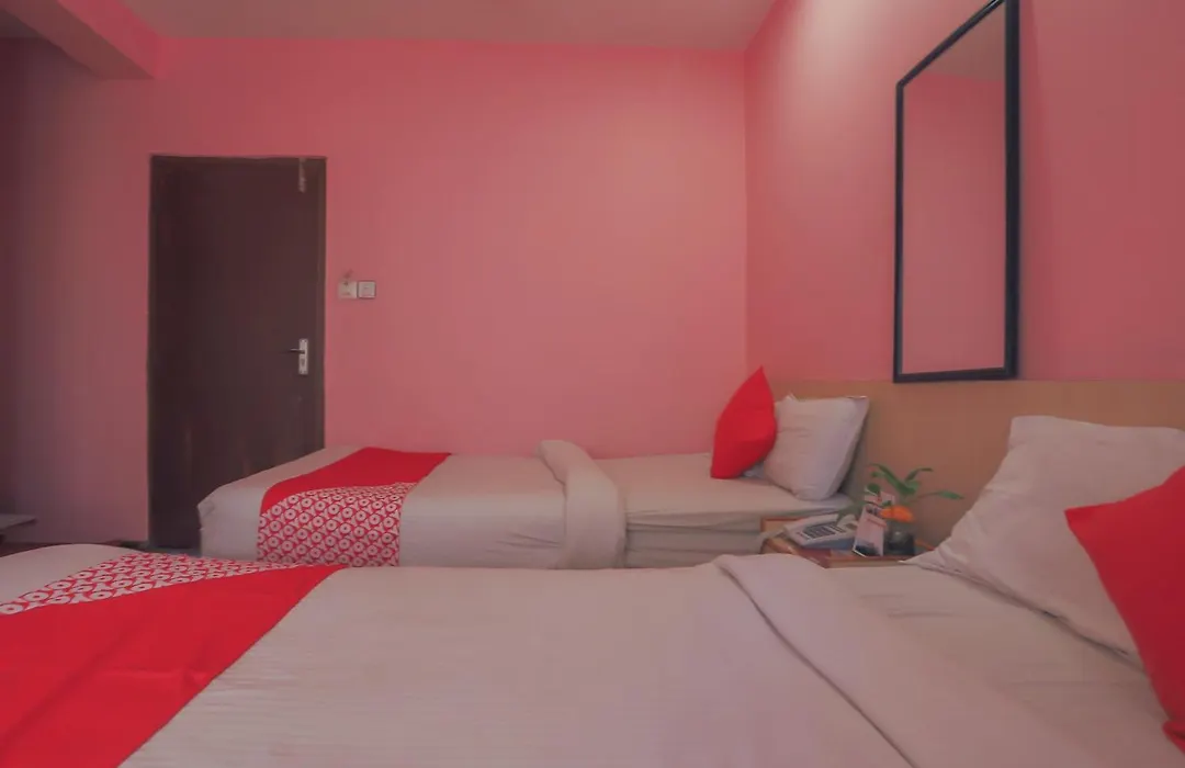 Oyo 789 Hotel Shivam Plaza-1