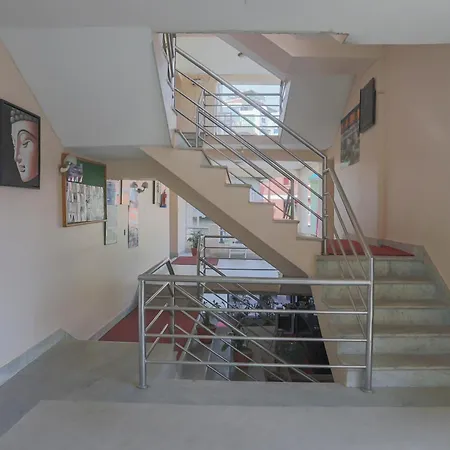 Oyo 789 Hotel Shivam Plaza-2